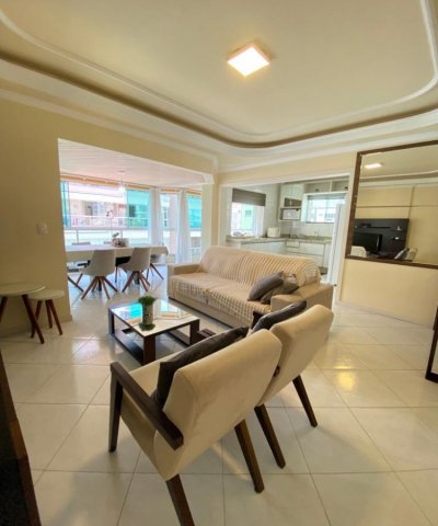 03 DORM SENDO 02 SU�TES E 02 VAGAS - MEIA PRAIA