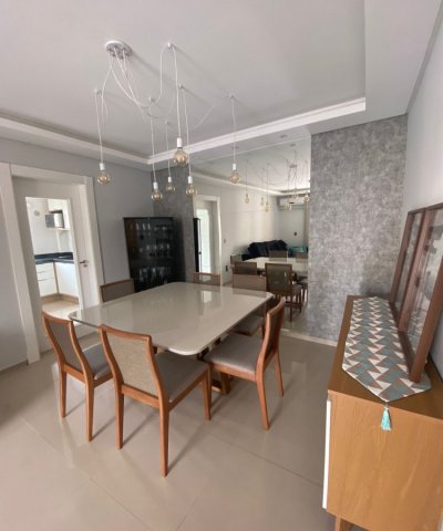 02 DORMIT�RIOS E 01 VAGA DE GARAGEM - MEIA PRAIA