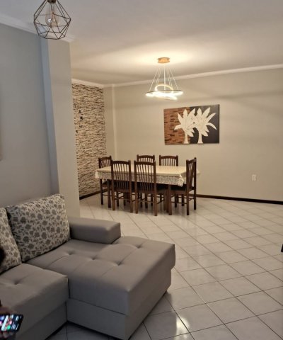 03 DORMIT�RIOS E 01 VAGA DE GARAGEM - QUADRA MAR