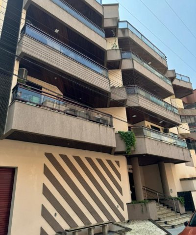 03 DORMIT�RIOS E 02 VAGAS - LATERAL MAR 