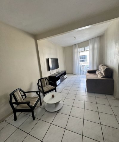 02 DORMIT�RIOS E 01 VAGA DE GARAGEM - MEIA PRAIA